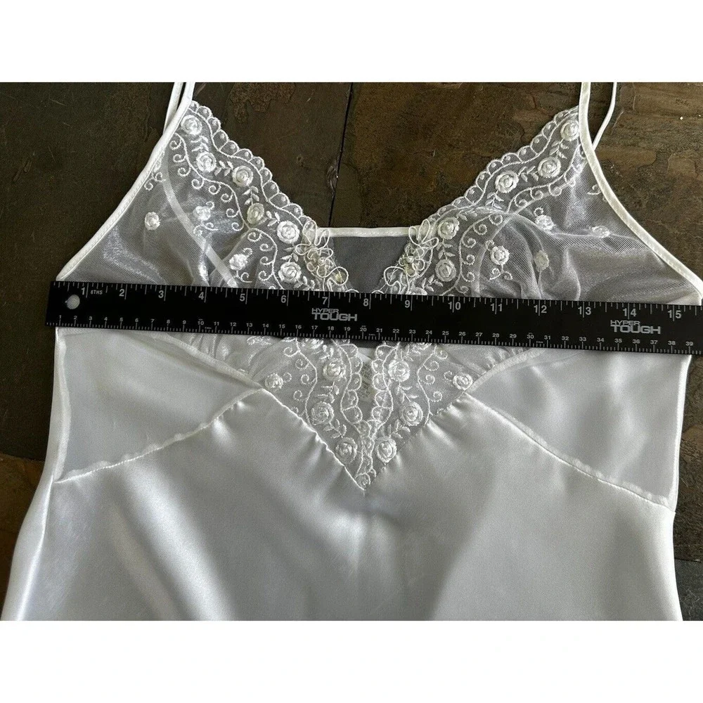 Val Mode Lingerie White Beaded Slip Dress Size Small Vintage 90’s Gown Dainty​​​ - Picture 10 of 13